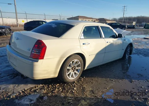 2005 Chrysler 300C from USA, damaged, VIN 2C3JA63H15H507521